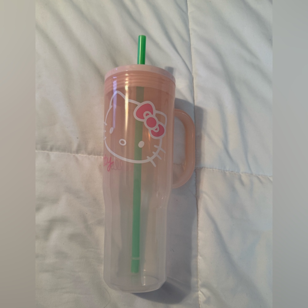 Zack Hello Kitty Straw Tumbler